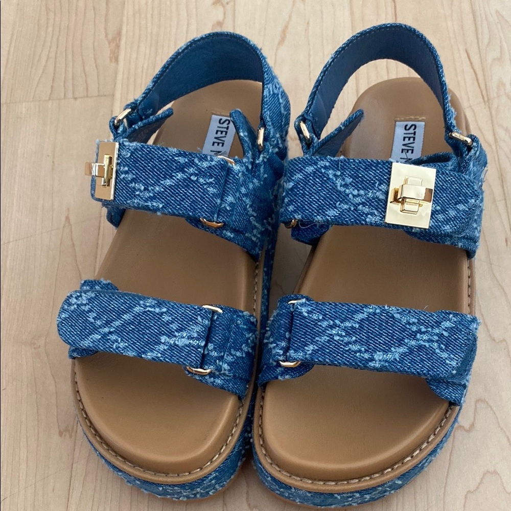 Steve MaddenBlue Denim Sandals
